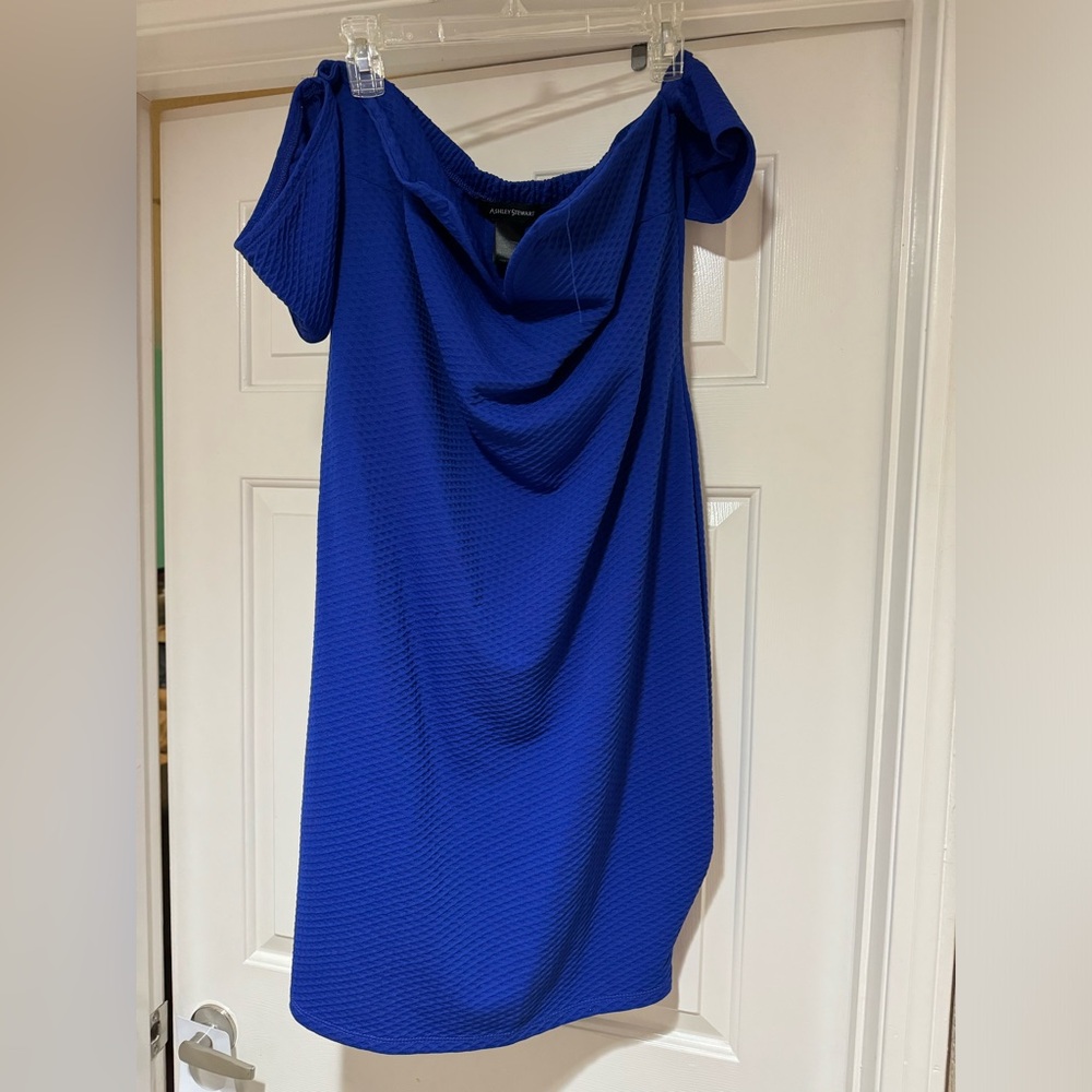 Off the shoulder with mini sleeve dress